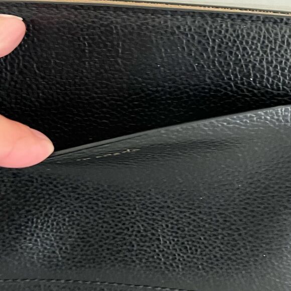 Kate Spade Black Ava Wristlet with Card organizers fits iPhone - Picture 4 of 5